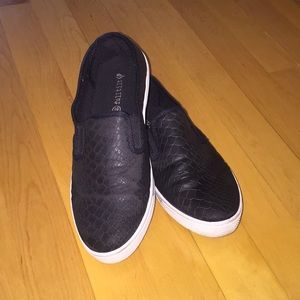 Black Slip On Sneakers 6.5